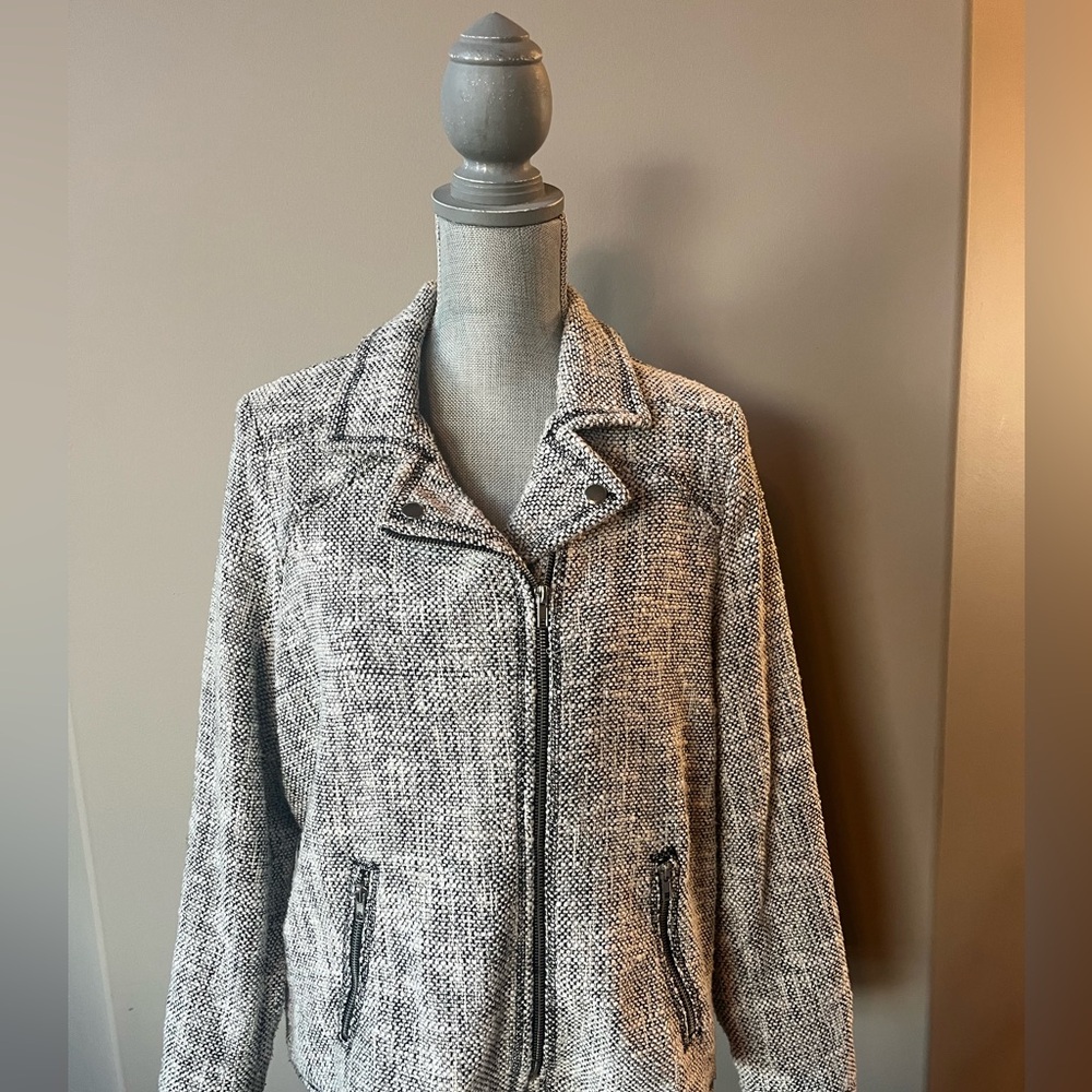 Amanda Green Black and White Tweed style Jacket